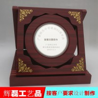 纪念品定制，庆典纪念品加工，金银纪念品，生产纪念品